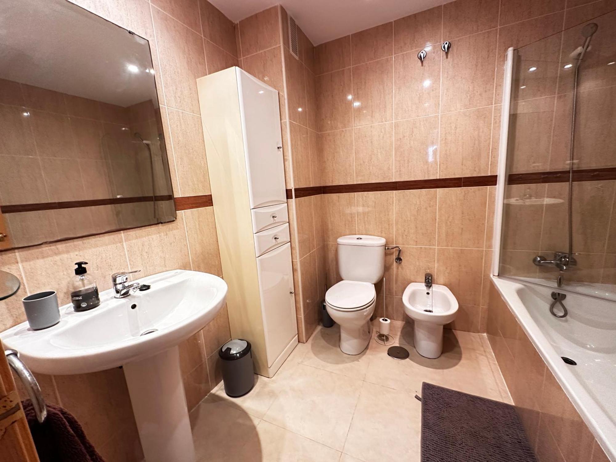 Luxurious Spacious Three Bedroom Apartment On Beachfront Алмеримар Екстериор снимка