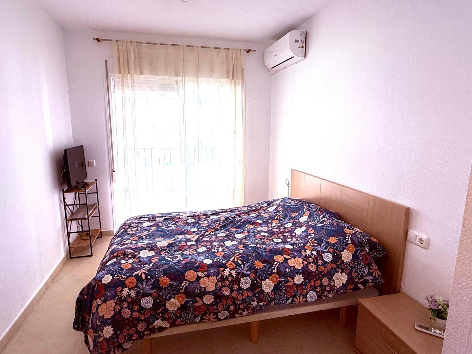 Luxurious Spacious Three Bedroom Apartment On Beachfront Алмеримар Екстериор снимка